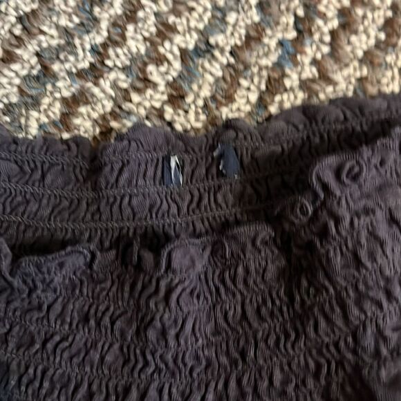 American Eagle Outfitters Grey Floral Embroidered Top Blouse Off Shoulder XS S - Picture 9 of 11